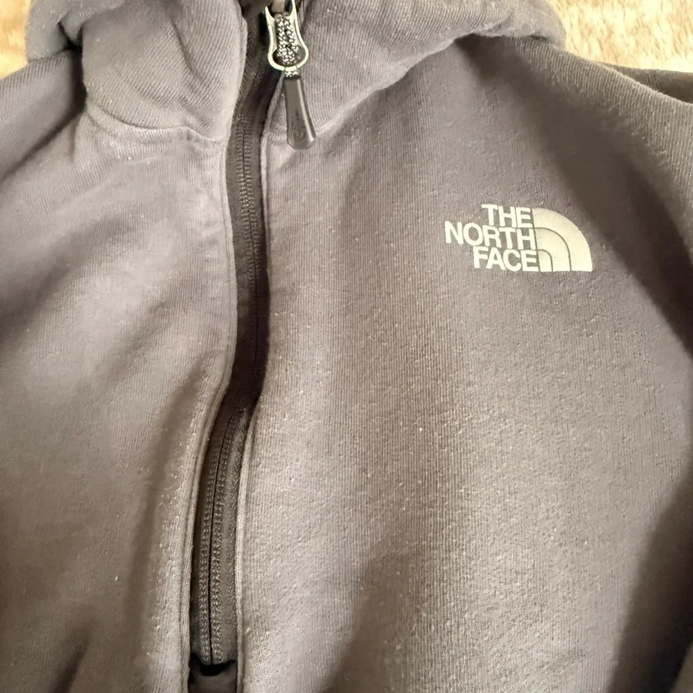 The North Face Charcoal Pullover with Black Sleeve Pocket - Picture 2 of 7